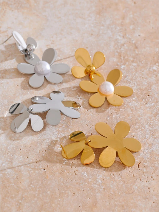Glossy flower pearl drop earrings women - product image