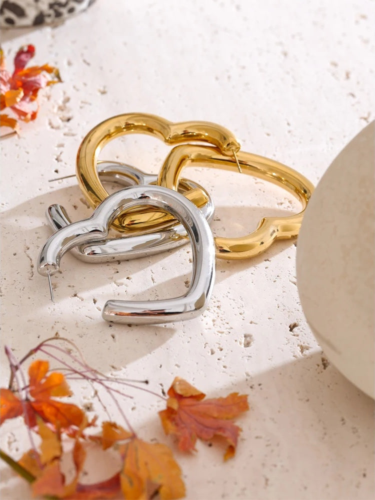 Glossy heart hollow hoop earrings - product image