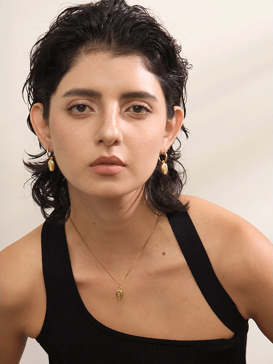 Gold color metal shell hoop earrings necklace set - product image