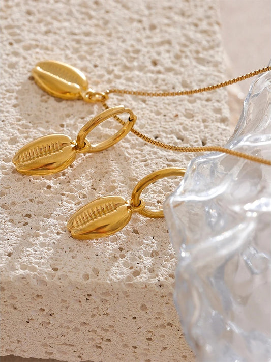 Gold color metal shell hoop earrings necklace set - product image