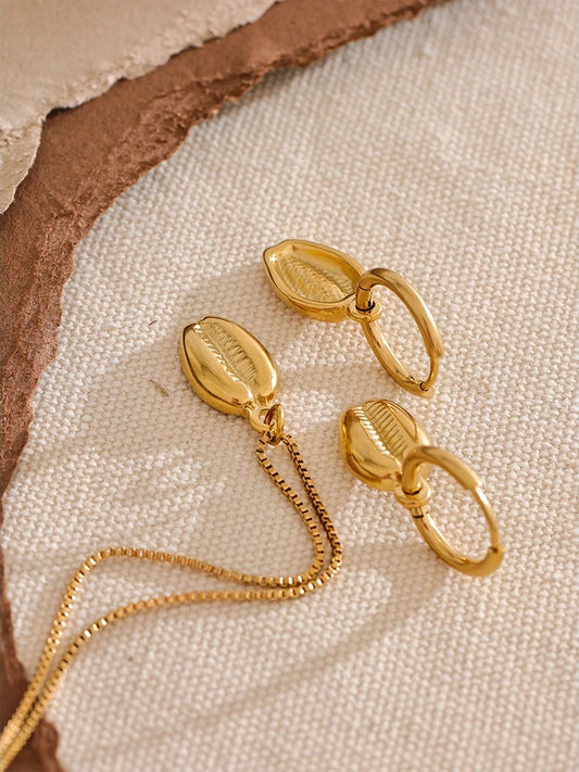 Gold color metal shell hoop earrings necklace set - product image