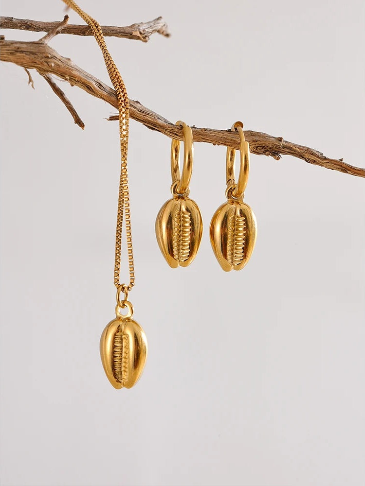 Gold color metal shell hoop earrings necklace set - product image