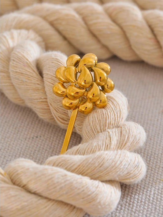 Gold color stainless steel hair clip - product image