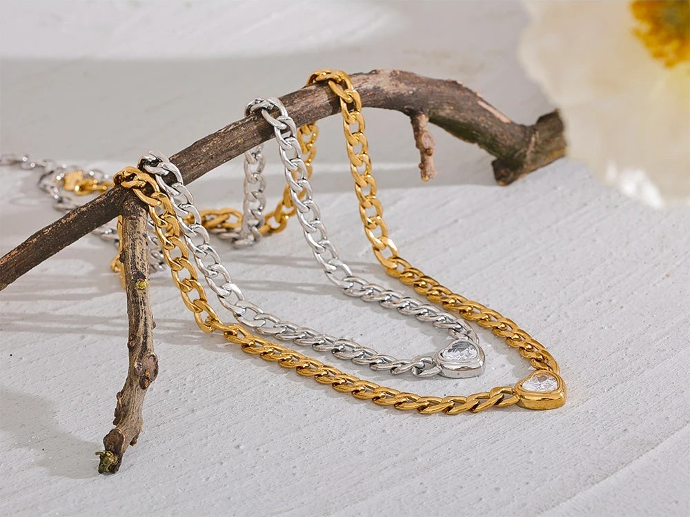 Golden chain link heart bling zirconia necklace - product image