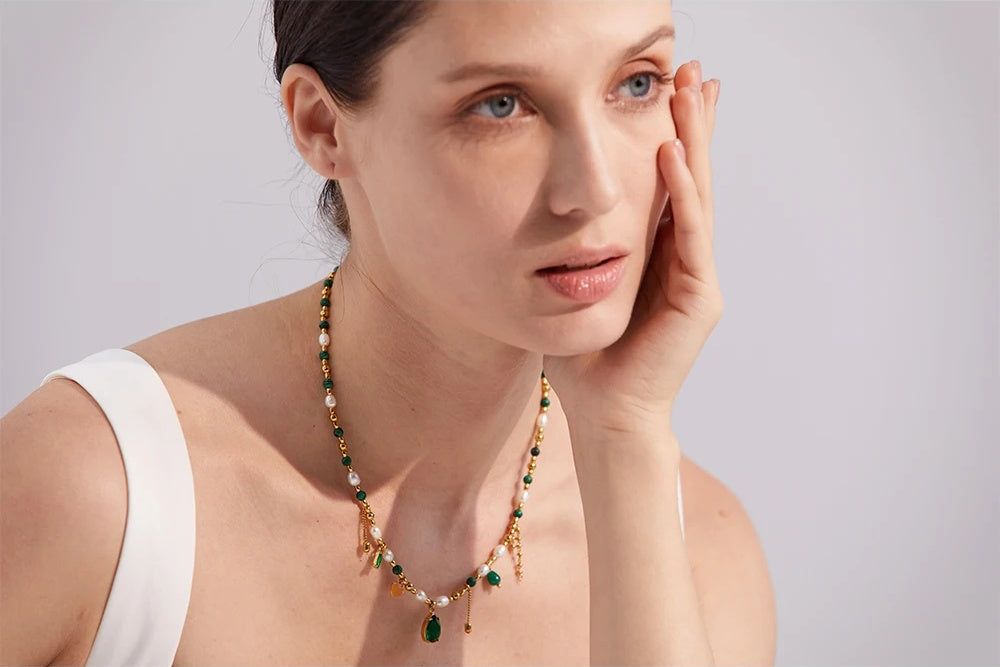 Green cubic zirconia pearl pendant necklace - product image
