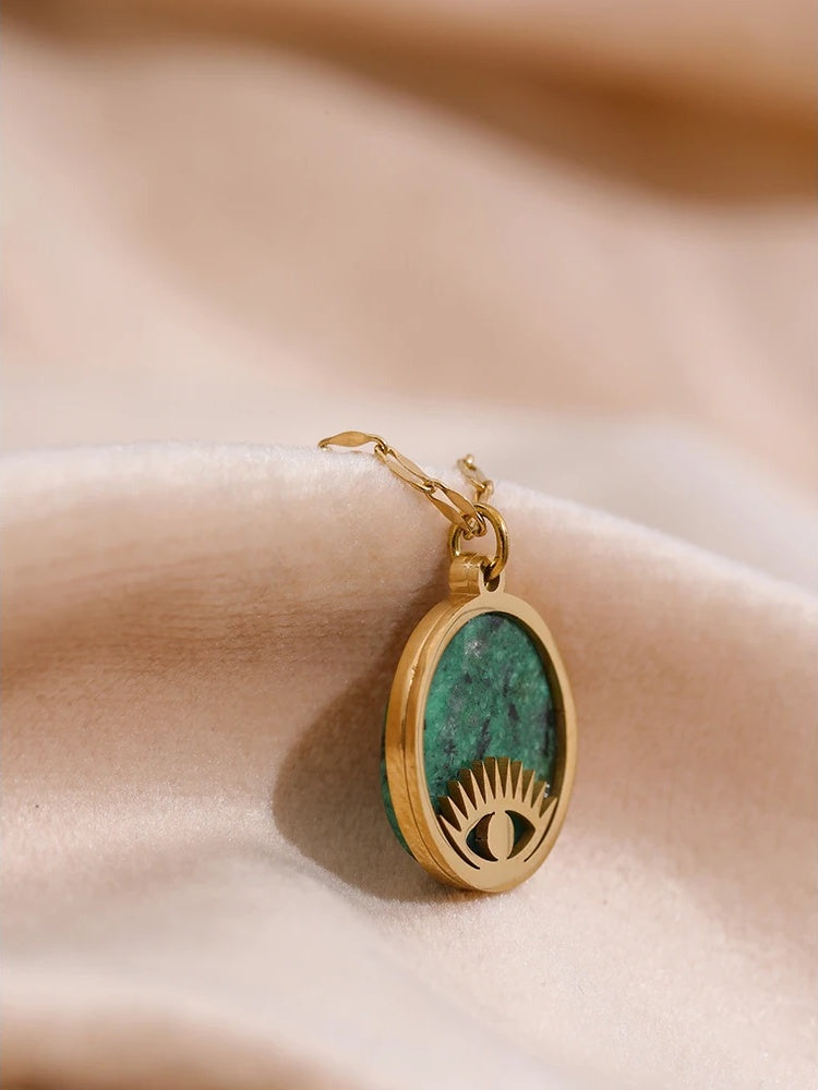 Green natural stone eye pendant necklace - product image