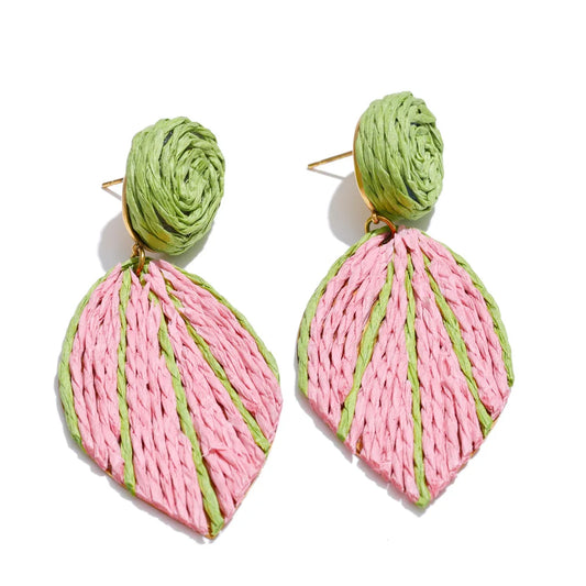 Green raffia starfish dangle earrings - product image