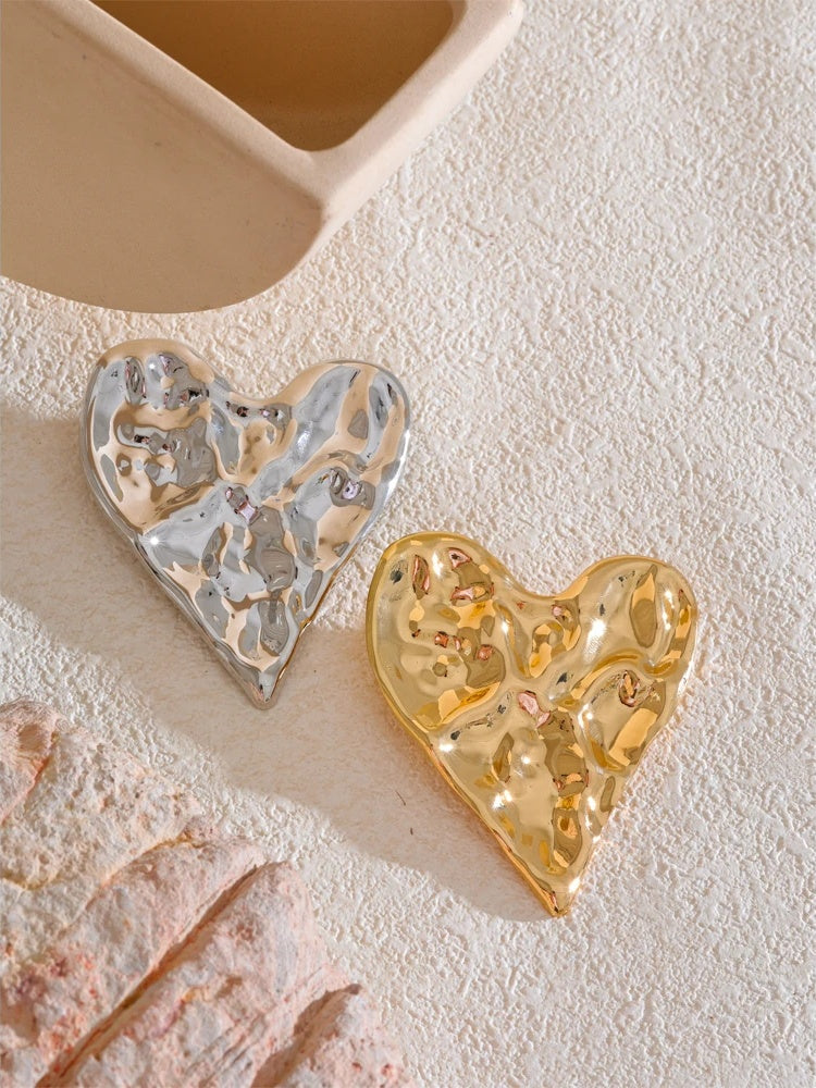 Hammer heart love fashion brooch pin accessory - product image