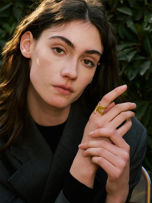 Hammered starfish open minimalist ring - product image