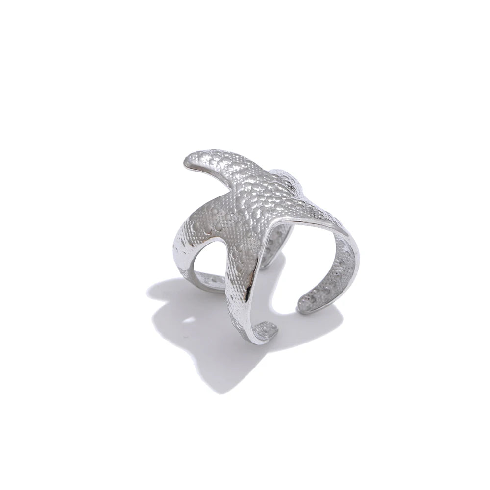 Hammered starfish open minimalist ring - product image