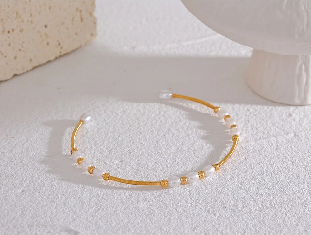 Handmade open oval pearl gold color women bracelet - product image