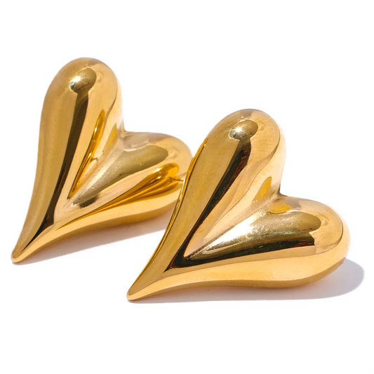 Heart cast high quality metal stud earrings - product image