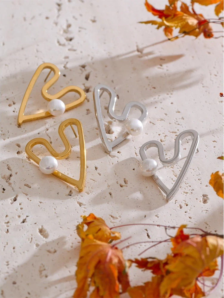 Heart hollow stud simulated pearl earrings - product image