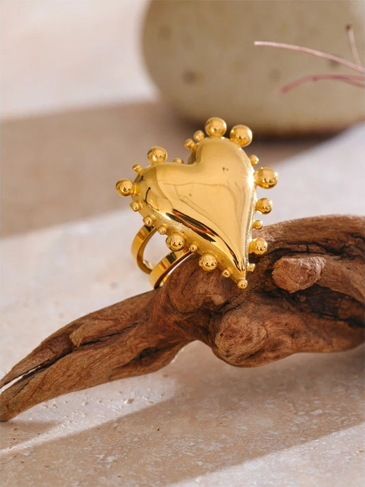 Heart love cast finger ring - product image
