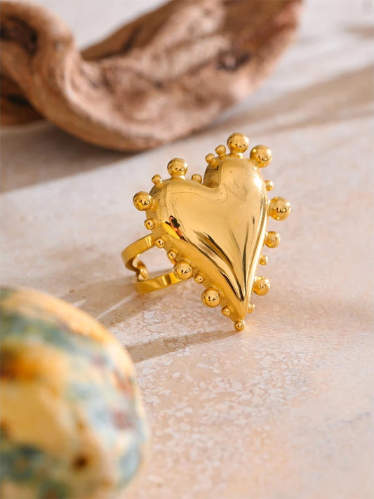 Heart love cast finger ring - product image