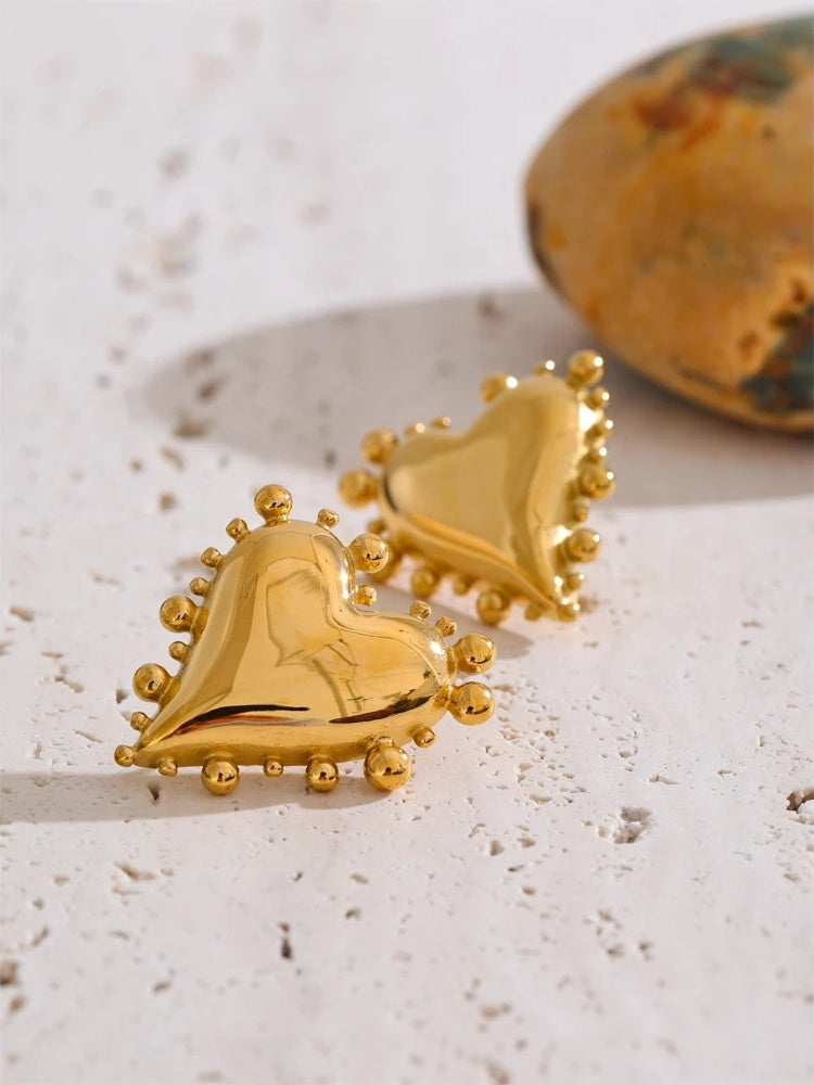 Heart love casting stud earrings fashion - product image