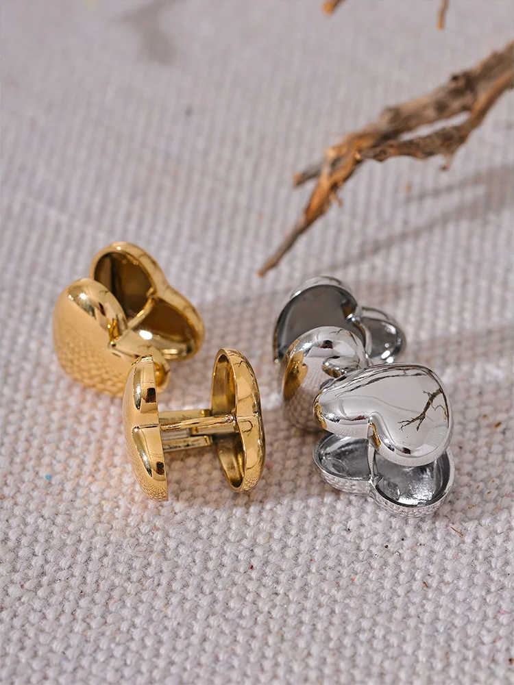 Heart love double face stud earrings - product image