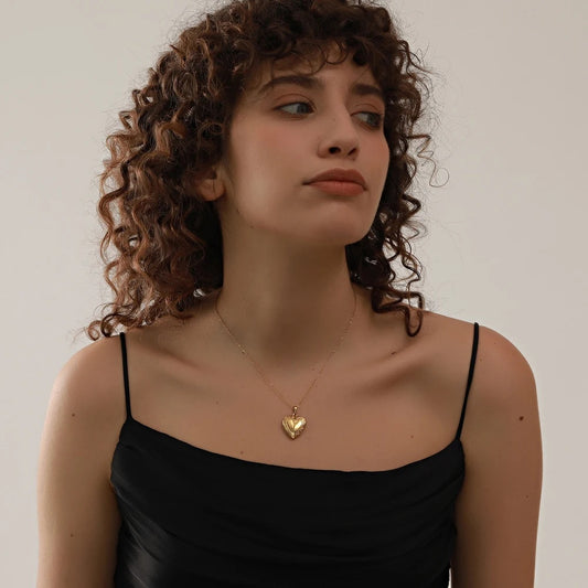 Heart pendant drop photo frame necklace women - product image