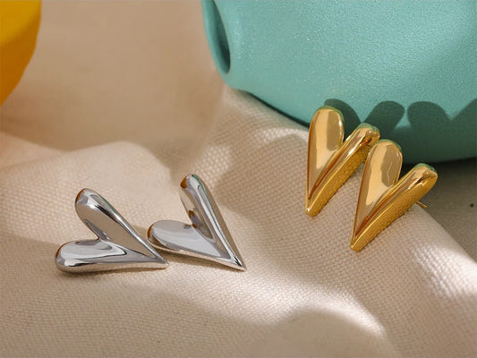 Heart stud push-back basic daily earrings - product image