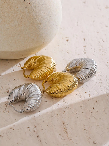 Hollow chunky metal hoop earrings - product image