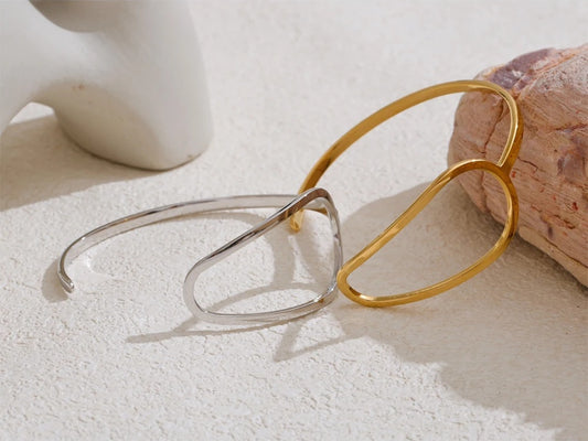 Hollow open minimalist cuff bracelet - product image