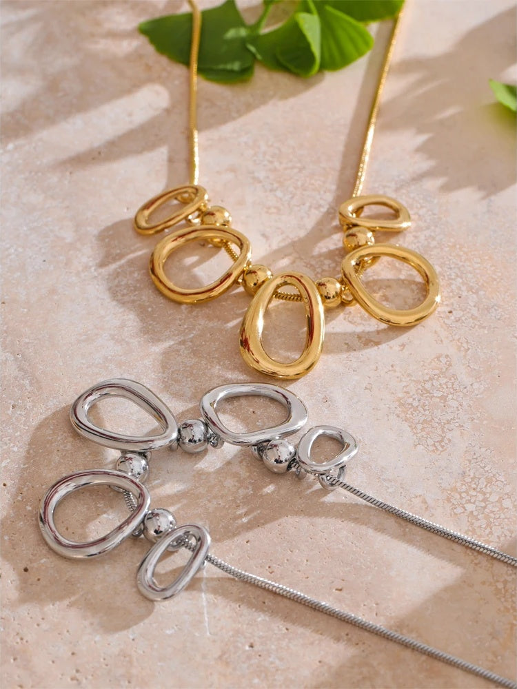 Hollow oval modern pendant necklace - product image