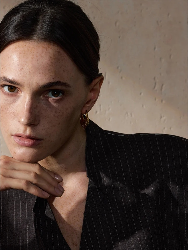 Hollow plant pattern trendy metal hoop earrings - product image