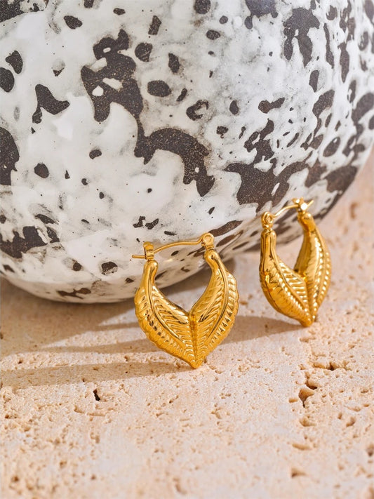 Hollow plant pattern trendy metal hoop earrings - product image