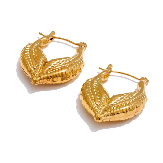 Hollow plant pattern trendy metal hoop earrings - product image