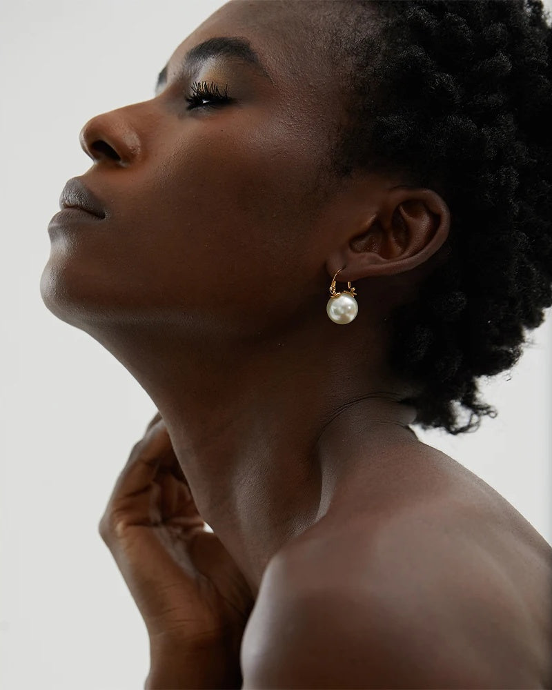 Imitation pearl contemporary hoop earrings - product image