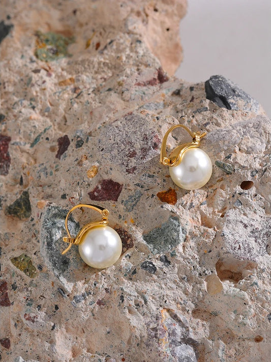 Imitation pearl contemporary hoop earrings - product image