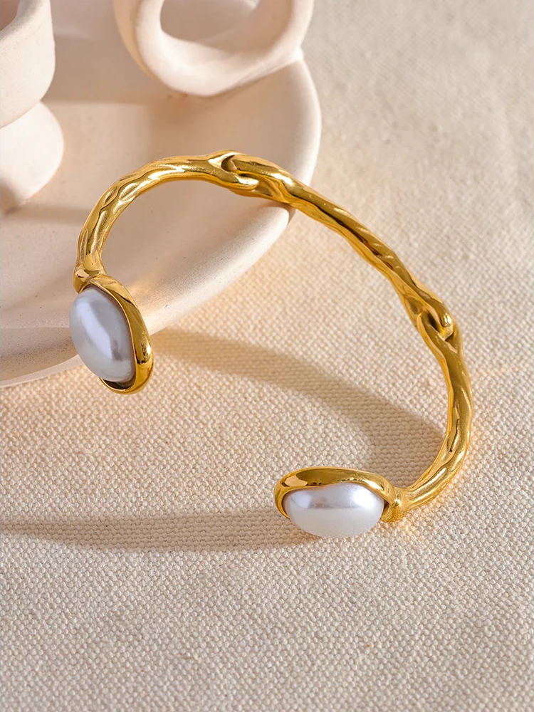 Imitation pearl minimalist gold color cuff women bracelet - product image
