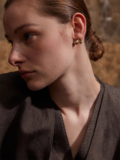 Imitation pearls bowknot stud earrings - product image