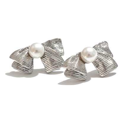 Imitation pearls bowknot stud earrings - product image