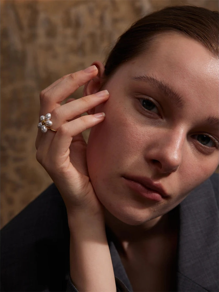 Imitation pearls flower adjustable chic ring - product image