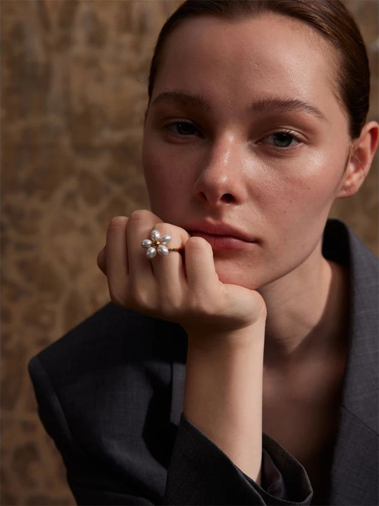 Imitation pearls flower adjustable chic ring - product image
