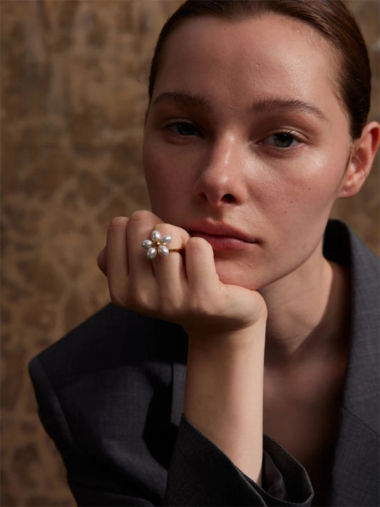 Imitation pearls flower adjustable chic ring - product image