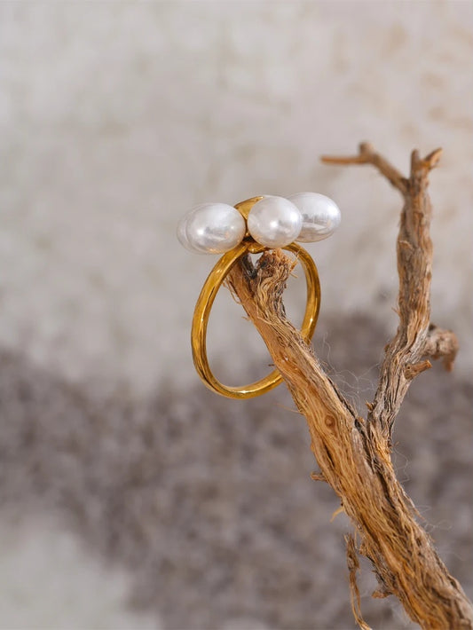 Imitation pearls flower adjustable chic ring - product image