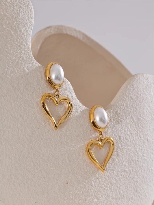 Imitation pearls heart drop earrings - product image