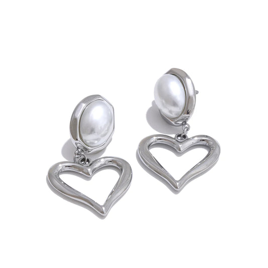 Imitation pearls heart drop earrings - product image