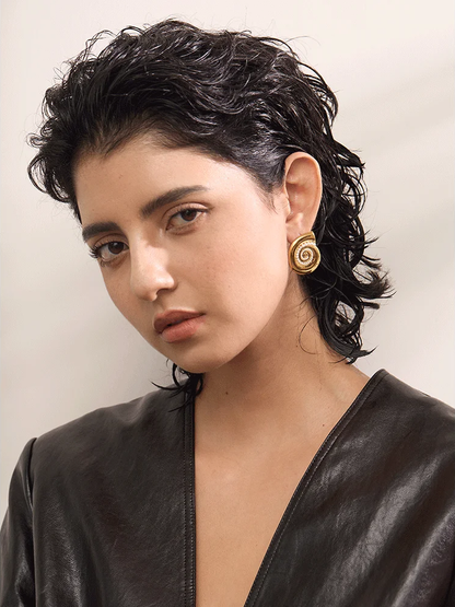 Imitation pearls metal shell abstract stud earrings - product image