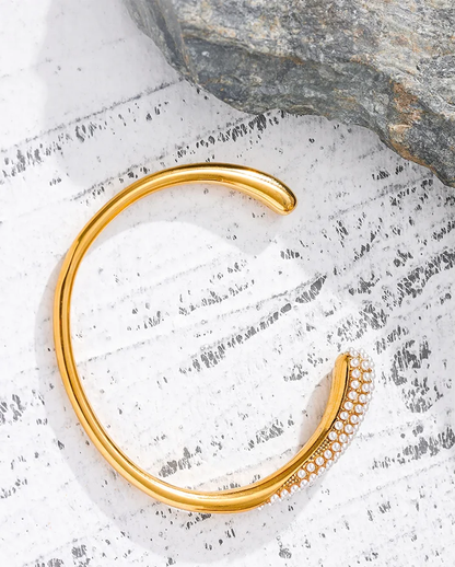 Imitation pearls minimalist gold color cuff women bracelet - product image