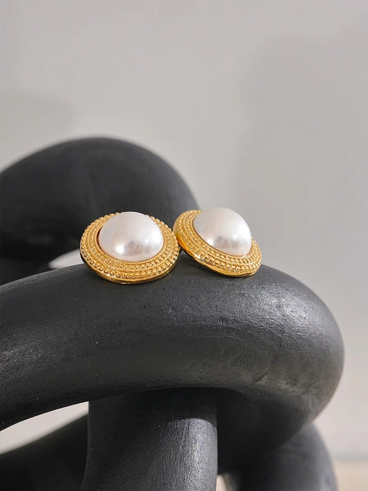 Imitation pearls round classic stud earrings - product image
