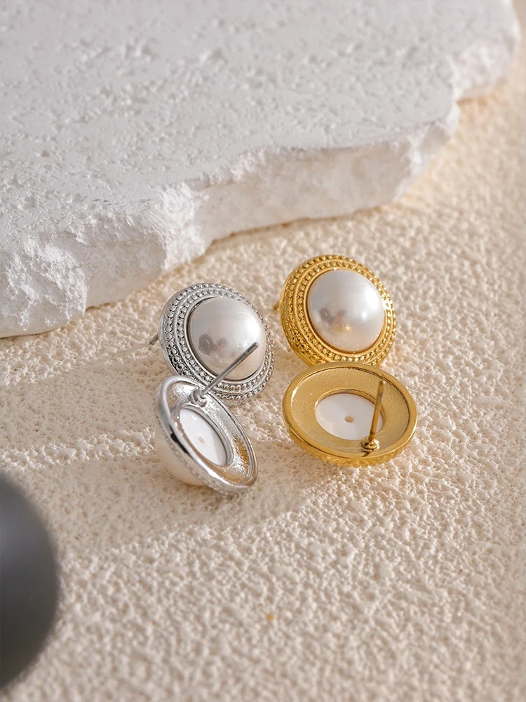 Imitation pearls round classic stud earrings - product image