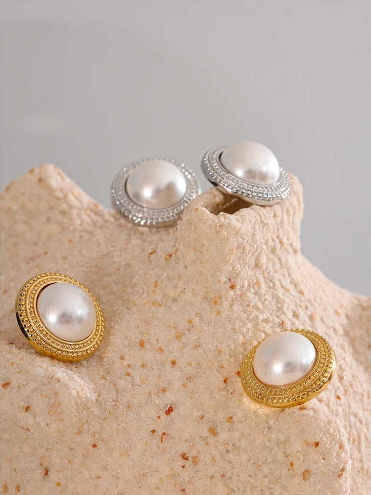 Imitation pearls round classic stud earrings - product image