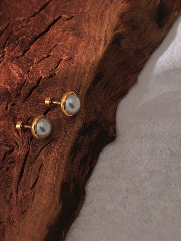 Imitation pearls screw-back contemporary stud earrings - product image