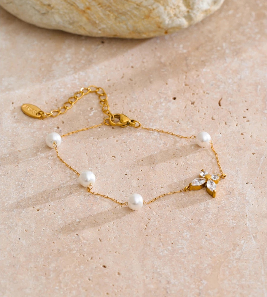Imitation pearls zircon butterfly chain bracelet - product image