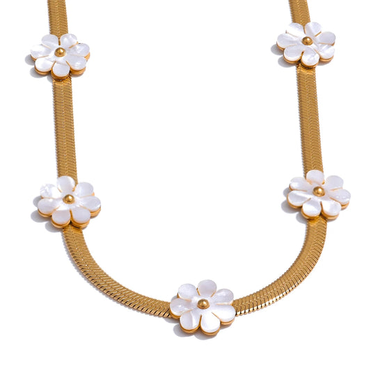 Imitation shell flower chain necklace bracelet set - product image