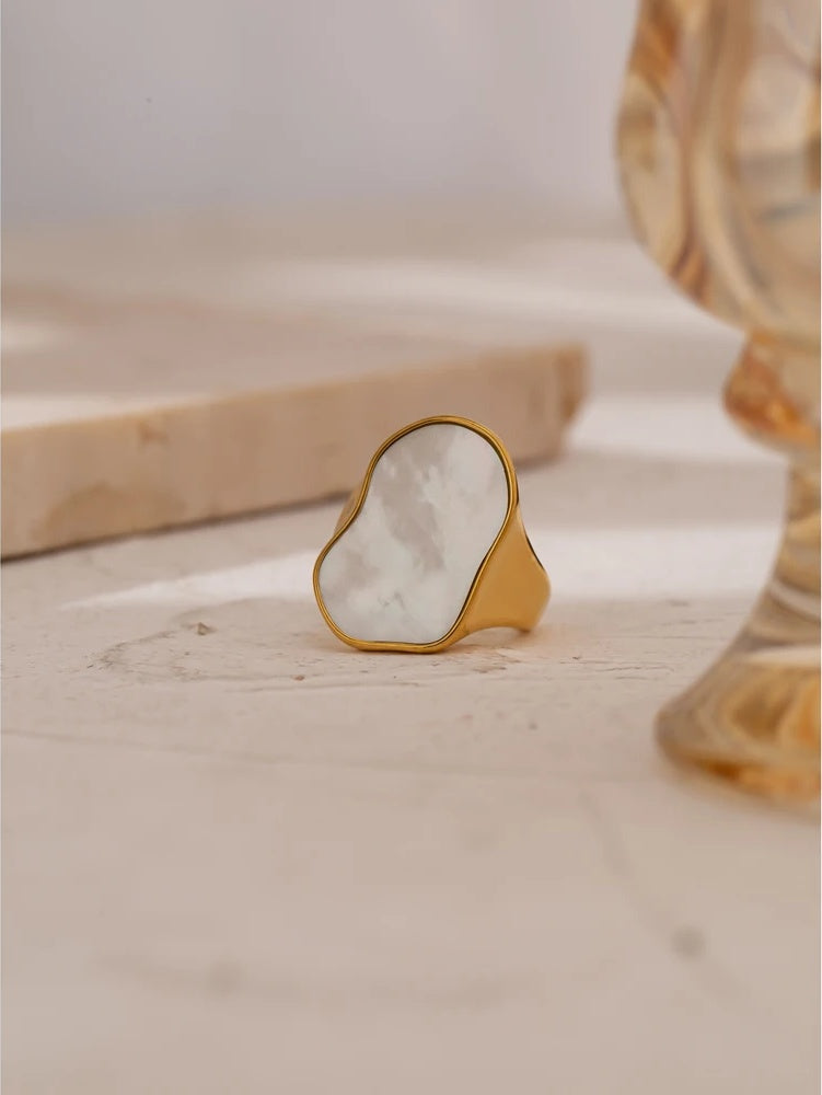 Irregular natural shell vintage minimalist ring - product image