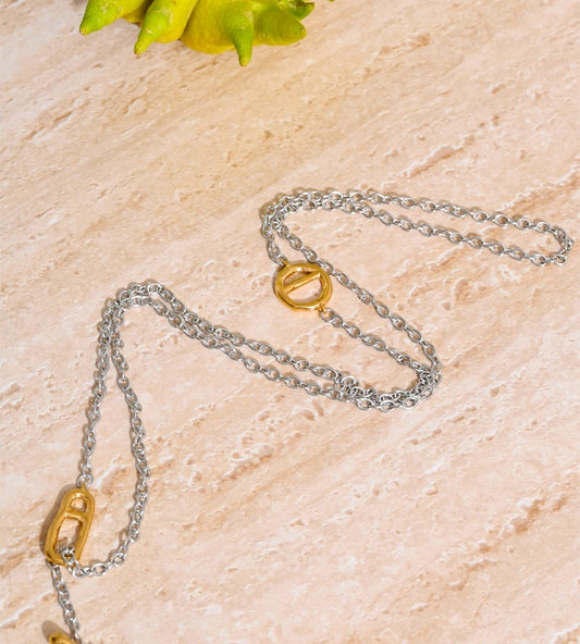 Long chain toggle-clasp distinctive necklace - product image